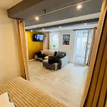 Апартаменти Feldhouse
