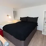 Feldhouse *