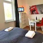 Feldhouse