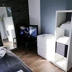 Feldhouse *