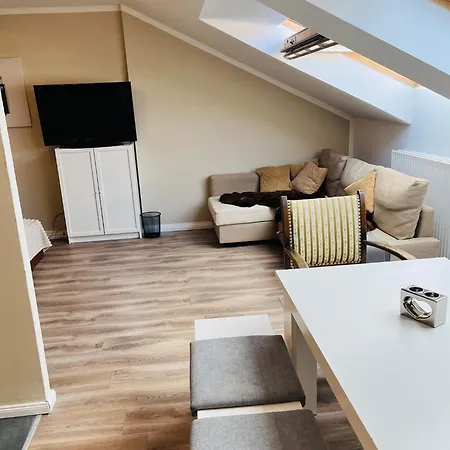Feldhouse Apartment *