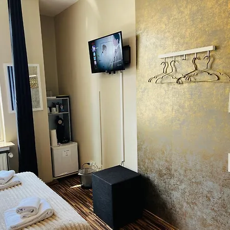 Feldhouse Apartment BRE