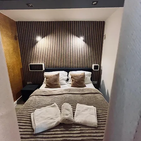 Feldhouse Apartment *